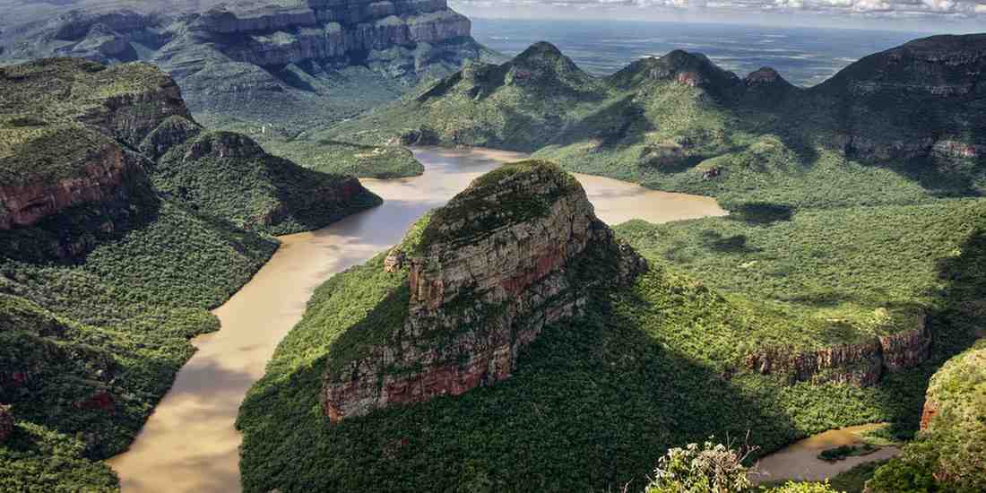 Kruger and Timbavati safari featuring Umlani Bush Camp, Big Five wildlife encounters, authentic bush walks, and immersive South African safari experiences