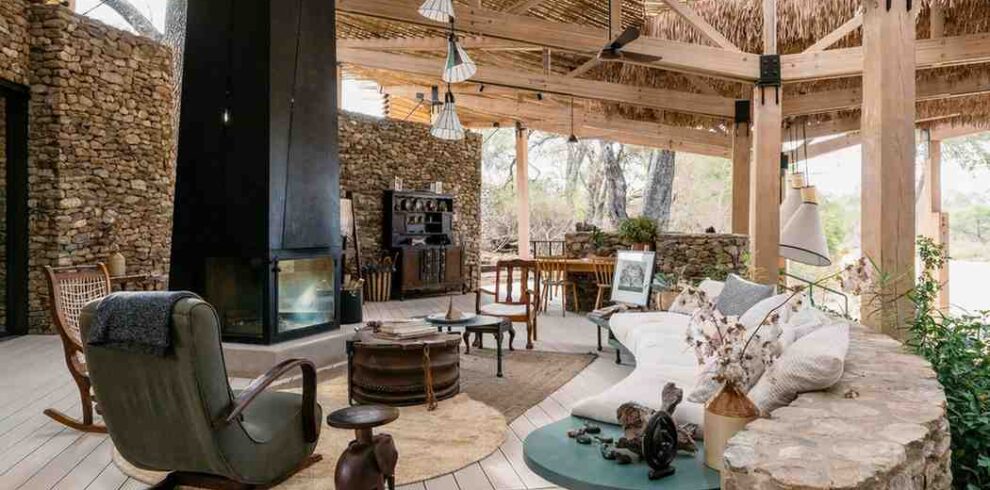 Thornybush tented safari in a South African private reserve featuring Big Five wildlife, luxury tented accommodation, and exclusive game-viewing experiences