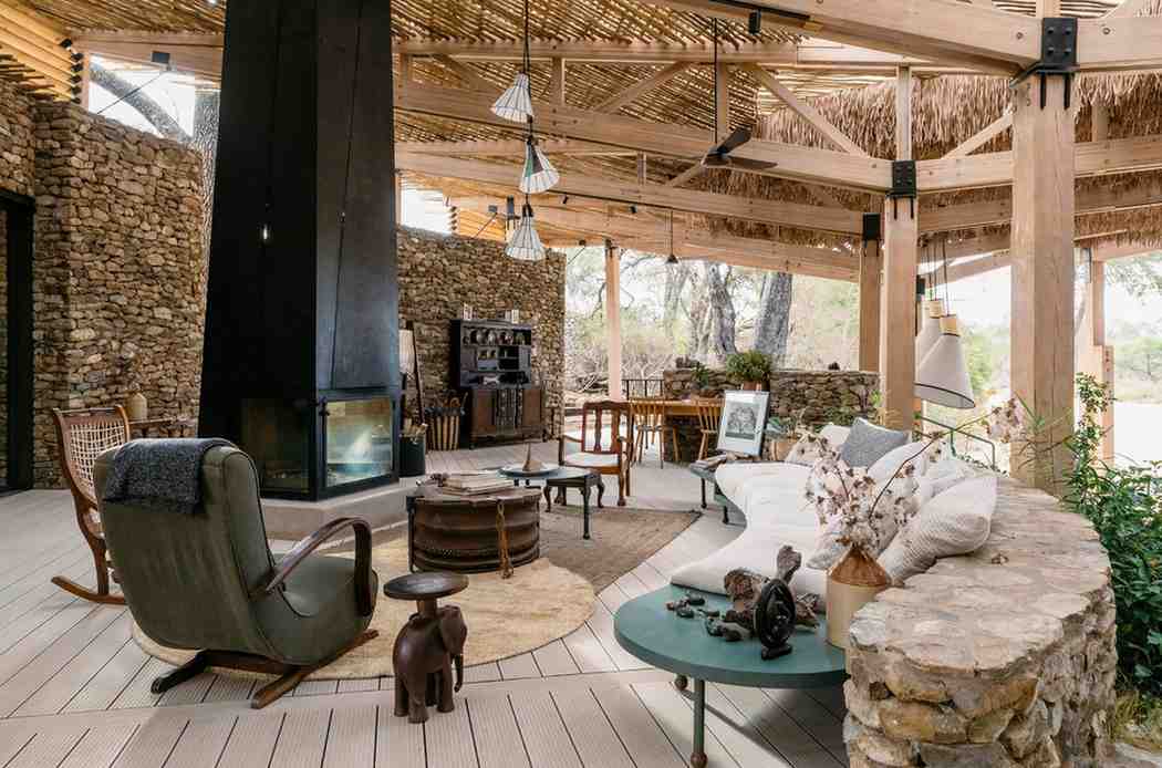 Thornybush tented safari in a South African private reserve featuring Big Five wildlife, luxury tented accommodation, and exclusive game-viewing experiences
